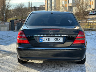 Mercedes E-Class foto 5