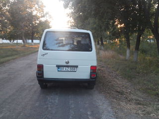 Volkswagen T4 foto 4