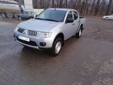 Mitsubishi L Series foto 1