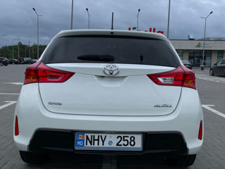 Toyota Auris foto 4