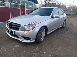 Mercedes C-Class foto 6