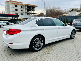 BMW 5 Series foto 4