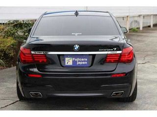 BMW 5 Series foto 3