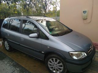 Opel Zafira foto 4