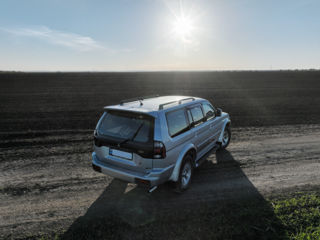 Mitsubishi Pajero Sport foto 4