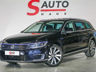 Volkswagen Passat foto 1