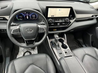 Toyota Highlander foto 10