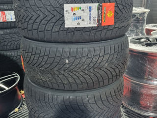 205/60 R16 Momo Tyres (Italy) North-Pole foto 3