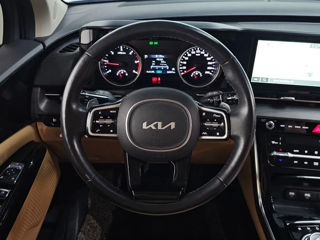 KIA Carnival foto 11