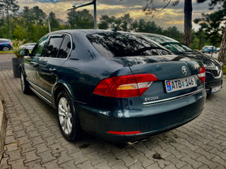 Skoda Superb foto 3