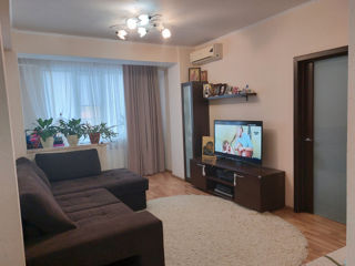 Apartament cu 2 camere, 56 m², Botanica, Chișinău foto 1