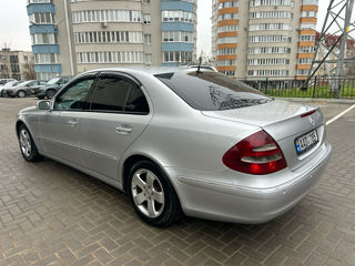 Mercedes E-Class foto 4