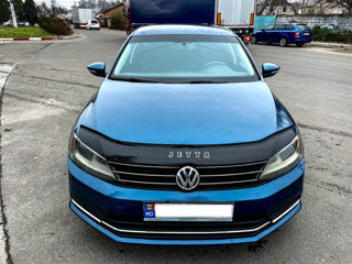 Volkswagen Jetta foto 7