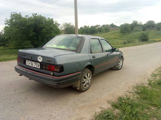 Ford Sierra foto 4