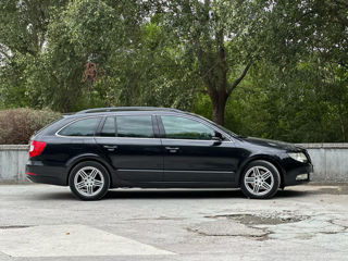 Skoda Superb foto 4