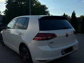 Volkswagen Golf foto 3