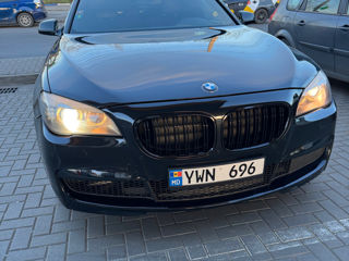 BMW 7 Series foto 4