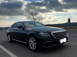 Mercedes E-Class foto 2