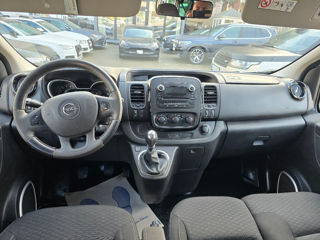 Opel Vivaro foto 9