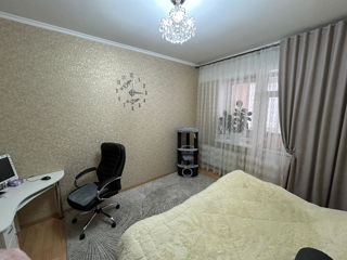 Apartament cu 2 camere, 60 m², Molodova, Bălți foto 4