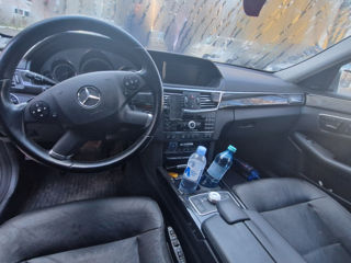 Mercedes E-Class foto 2