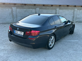 BMW 5 Series foto 5