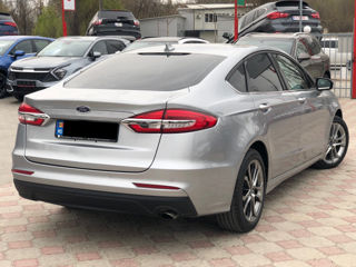 Ford Fusion foto 4