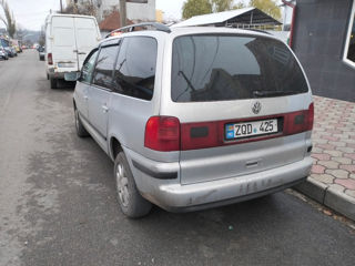 Volkswagen Sharan foto 4