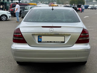 Mercedes E-Class foto 6