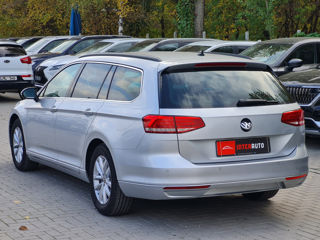 Volkswagen Passat foto 4