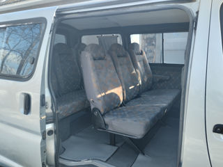 Toyota Hiace foto 7