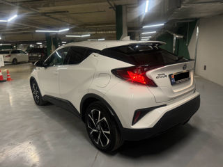 Toyota C-HR foto 4