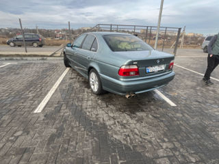 BMW 5 Series foto 6