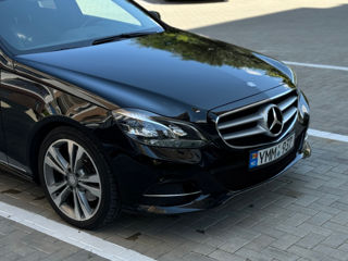 Mercedes E-Class foto 1