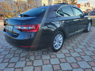 Skoda Superb foto 4