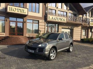 Porsche Cayenne foto 1