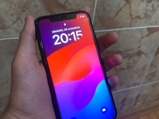 Vând IPhone XR