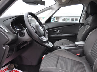 Renault Grand Scenic foto 10