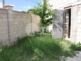 Town-House cu 3 nivele, 130 mp,str. L. Deleanu, Buiucani, 39900 € ! foto 7