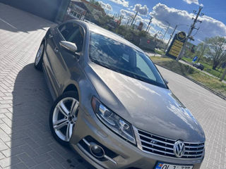 Volkswagen Passat CC foto 2