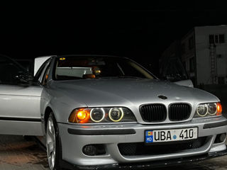 BMW 5 Series foto 6