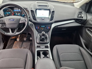 Ford Kuga foto 12