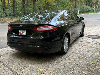 Ford Fusion foto 4