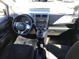 Subaru Trezia foto 10