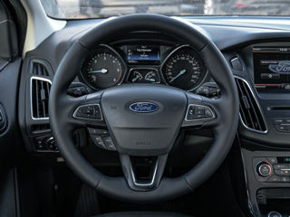 Ford Focus foto 11