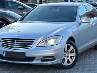 Mercedes S-Class foto 2