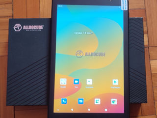 Продается Новый планшет 8 -дюйма  Alldocube Smile 1,  3/32 g!