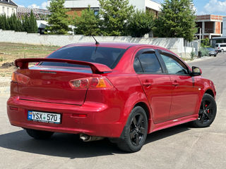 Mitsubishi Lancer foto 5