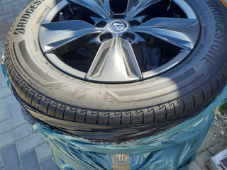 Lexus 215/60R17 foto 4