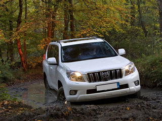 Toyota Land Cruiser Prado foto 1